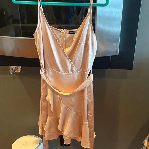 Boohoo Champagne Satin Frill Skirt Wrap Skater Dress Size 6 - Picture 2 of 7